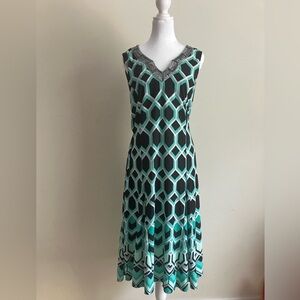 Flowy Geometric Design Dress